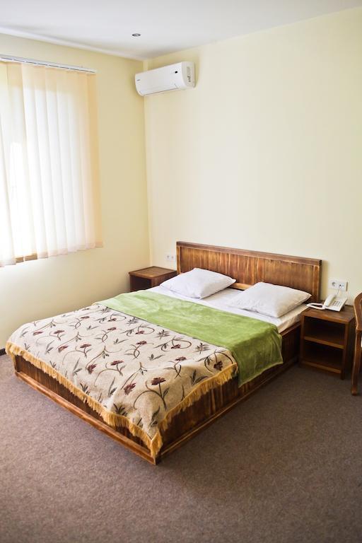 Cowboy Hotel Odessa Ngoại thất bức ảnh