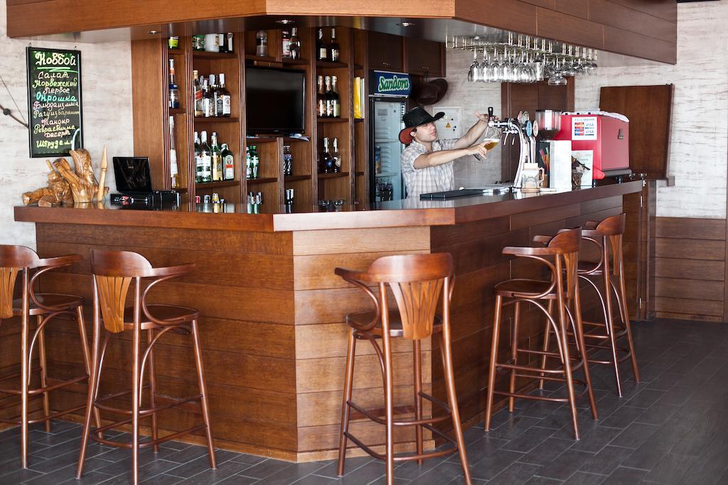 Cowboy Hotel Odessa Ngoại thất bức ảnh